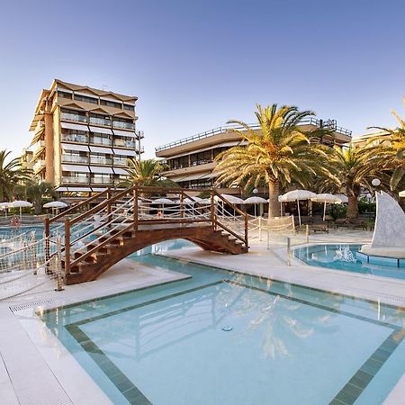 לידו די קאמאיורה Hotel Caesar Residence & Spa מראה חיצוני תמונה