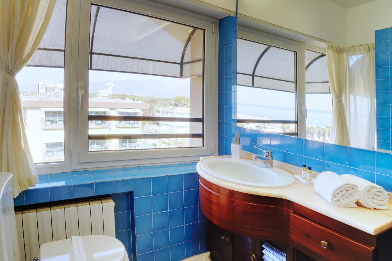 לידו די קאמאיורה Hotel Caesar Residence & Spa מראה חיצוני תמונה