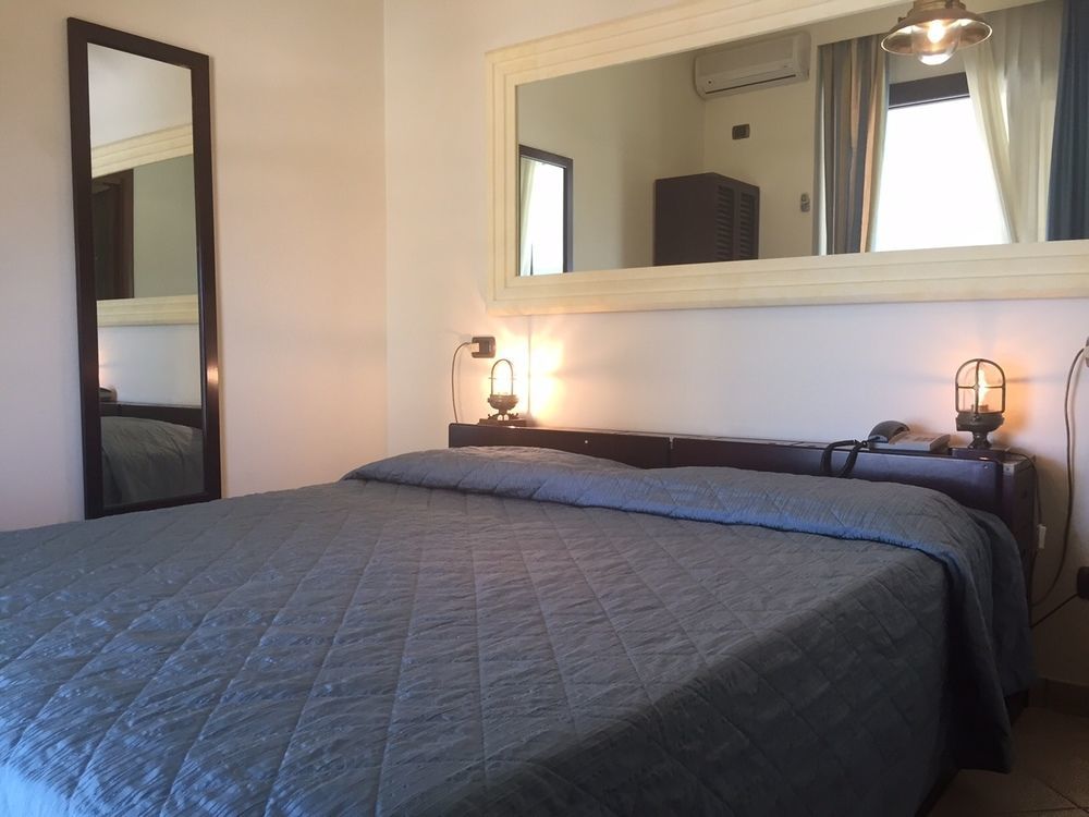 לידו די קאמאיורה Hotel Caesar Residence & Spa מראה חיצוני תמונה