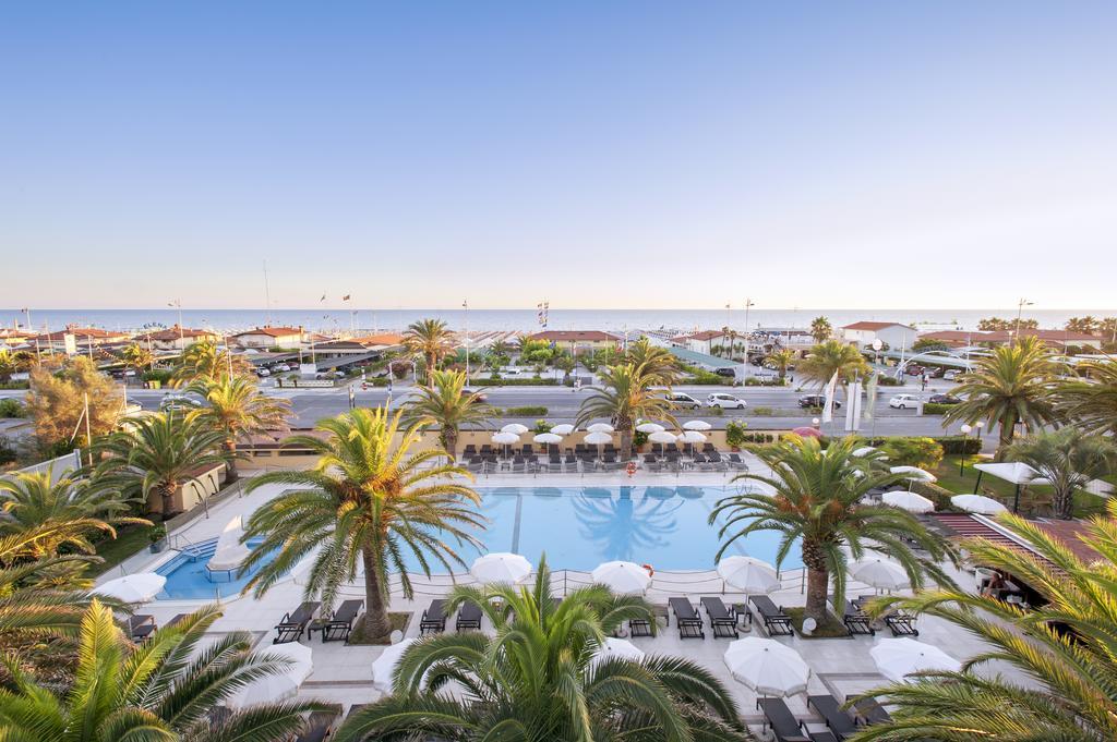 לידו די קאמאיורה Hotel Caesar Residence & Spa מראה חיצוני תמונה