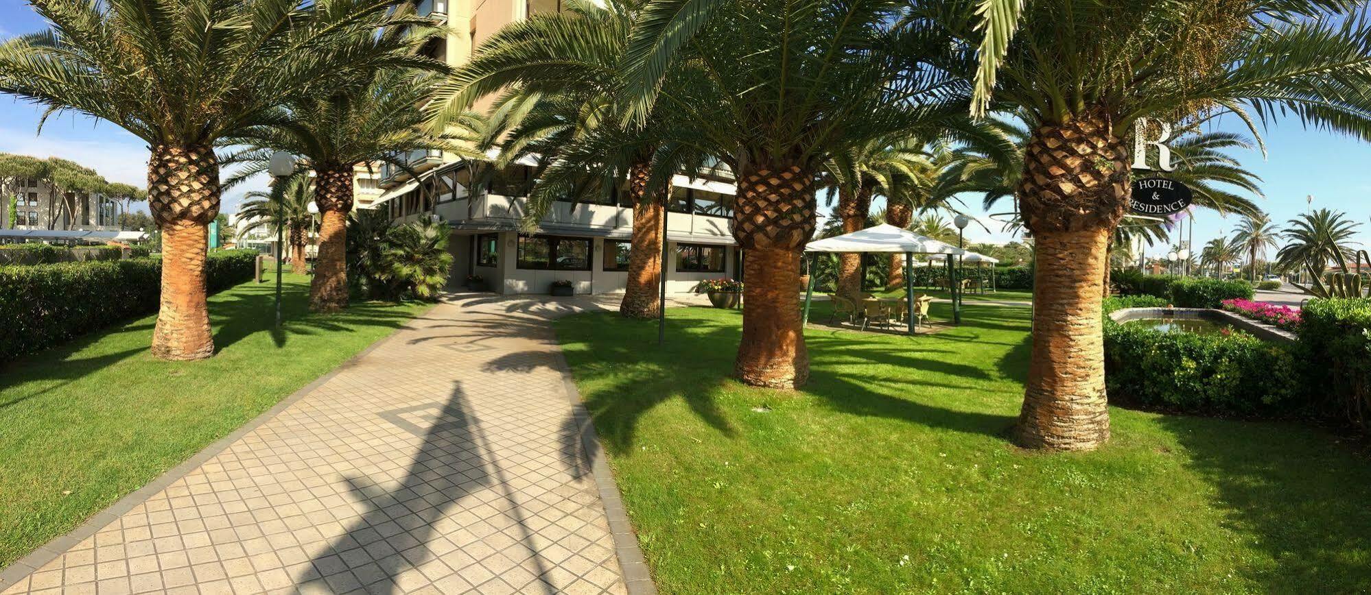 לידו די קאמאיורה Hotel Caesar Residence & Spa מראה חיצוני תמונה