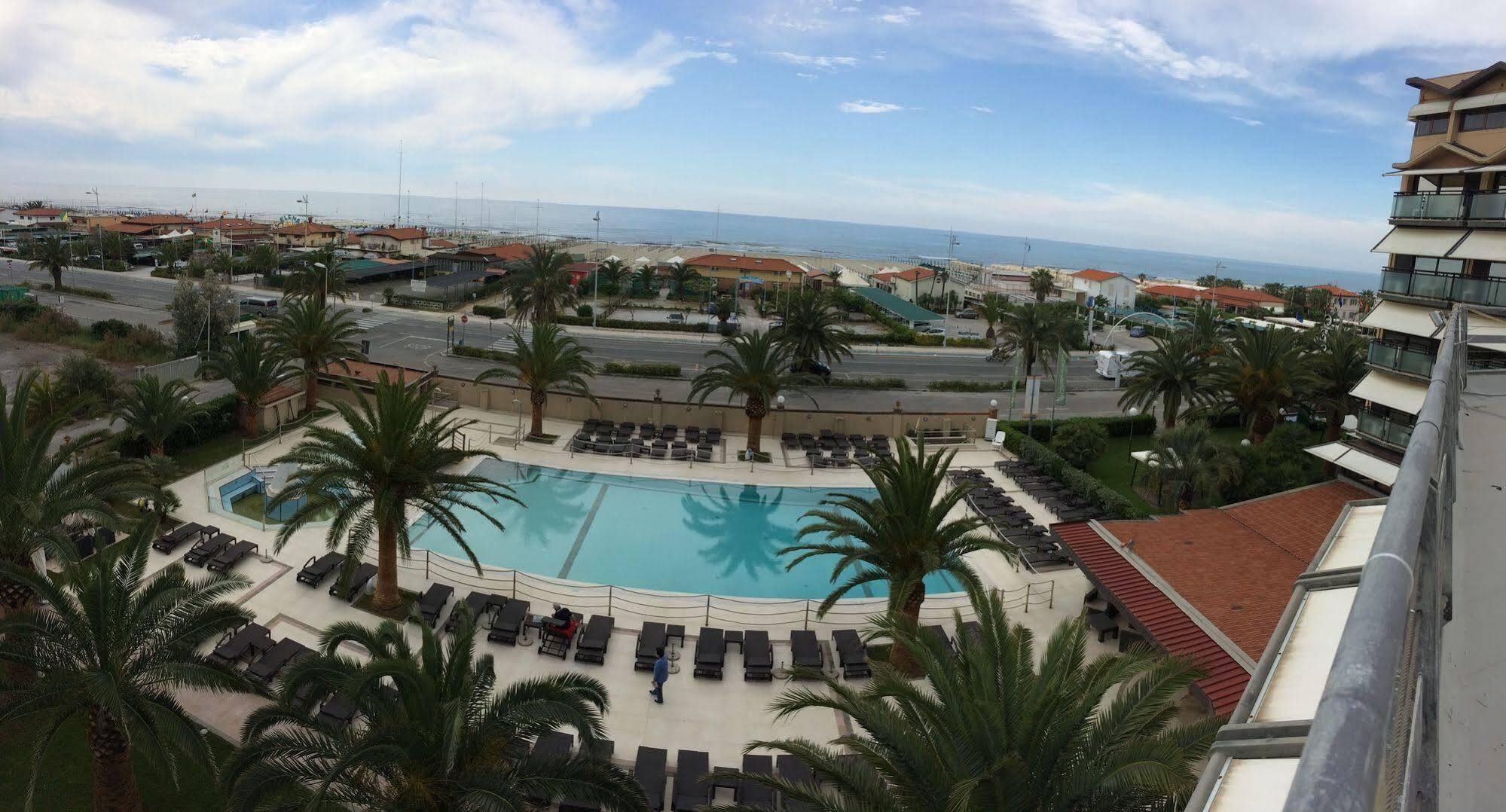 לידו די קאמאיורה Hotel Caesar Residence & Spa מראה חיצוני תמונה
